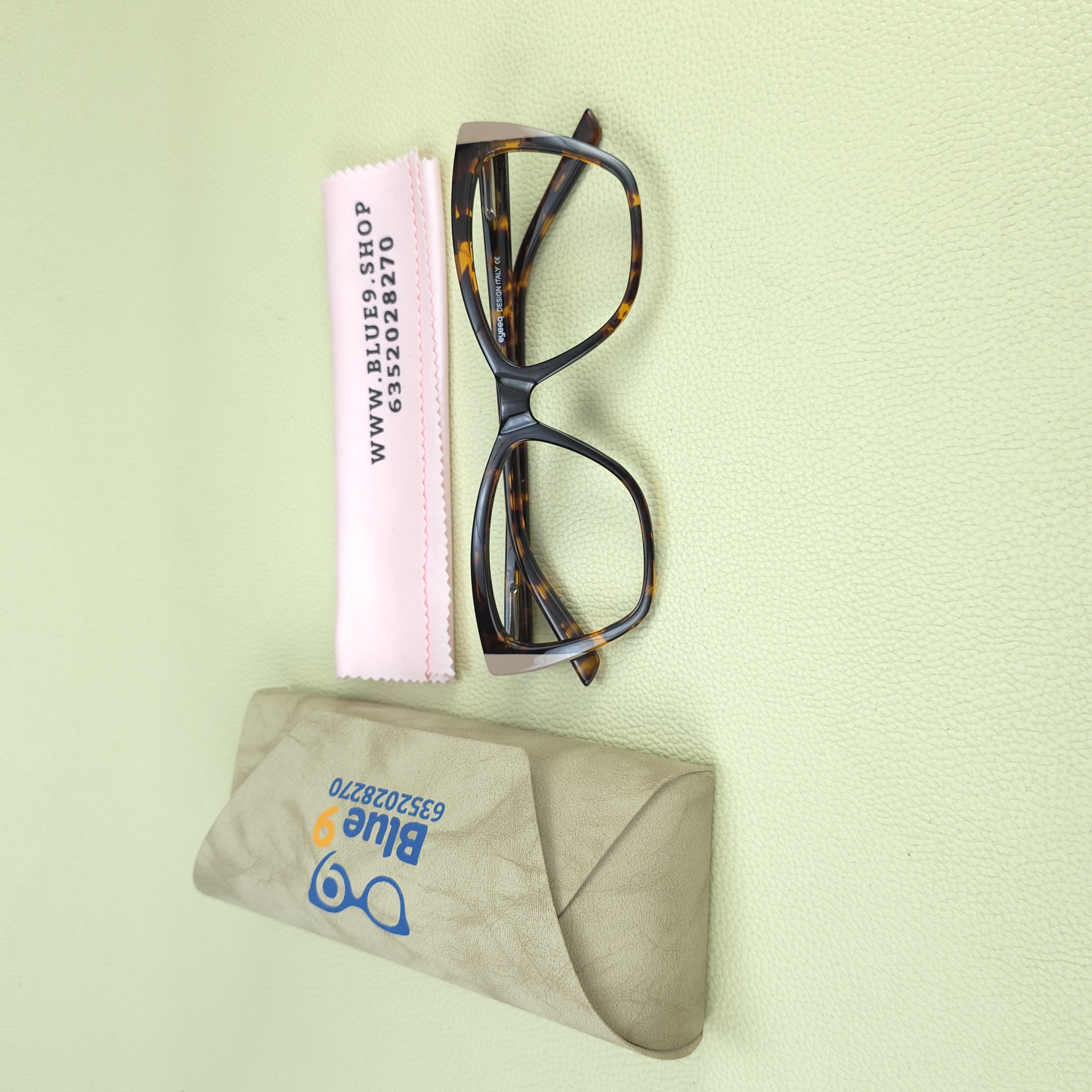 Qzee Oval # textured